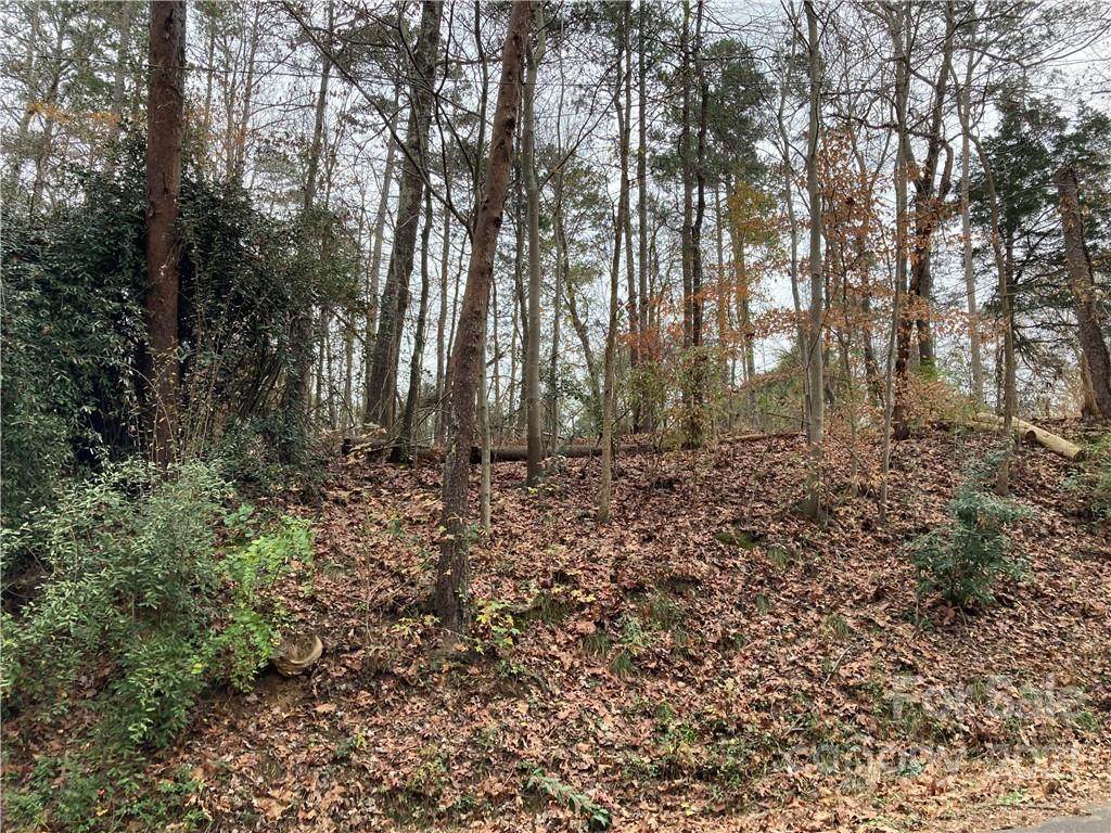 404 Summit Court - Photo 1
