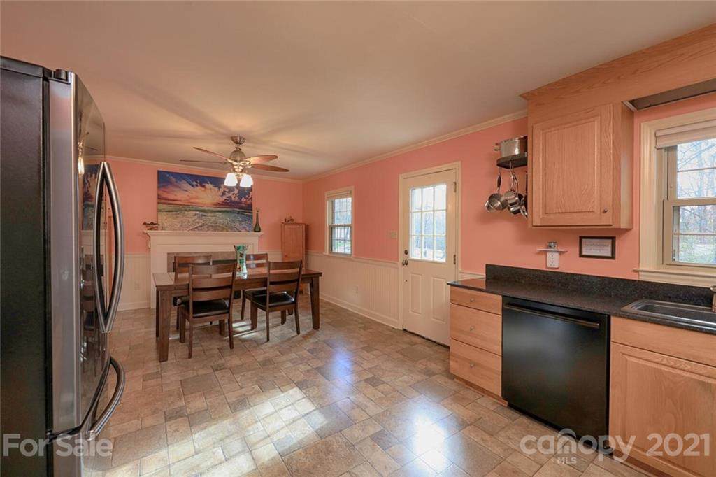 118 Spicewood Circle - Photo 1