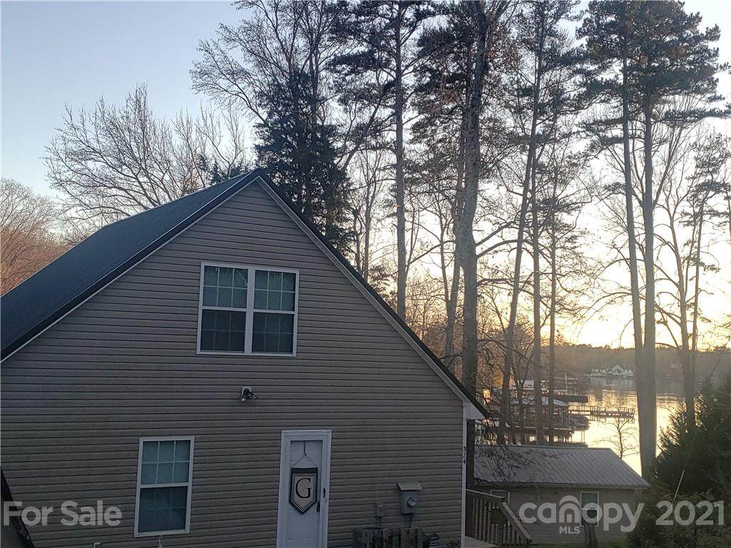 324 Pirates Cove Cove - Photo 1