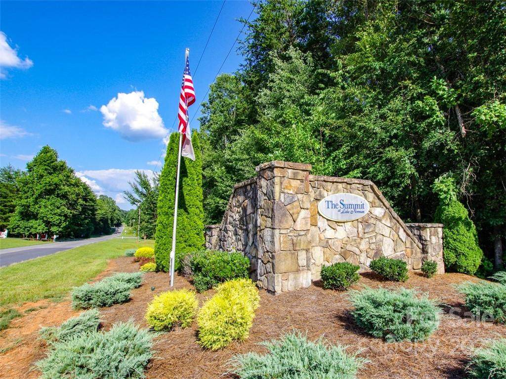 8004 Summit Ridge Road - Photo 1