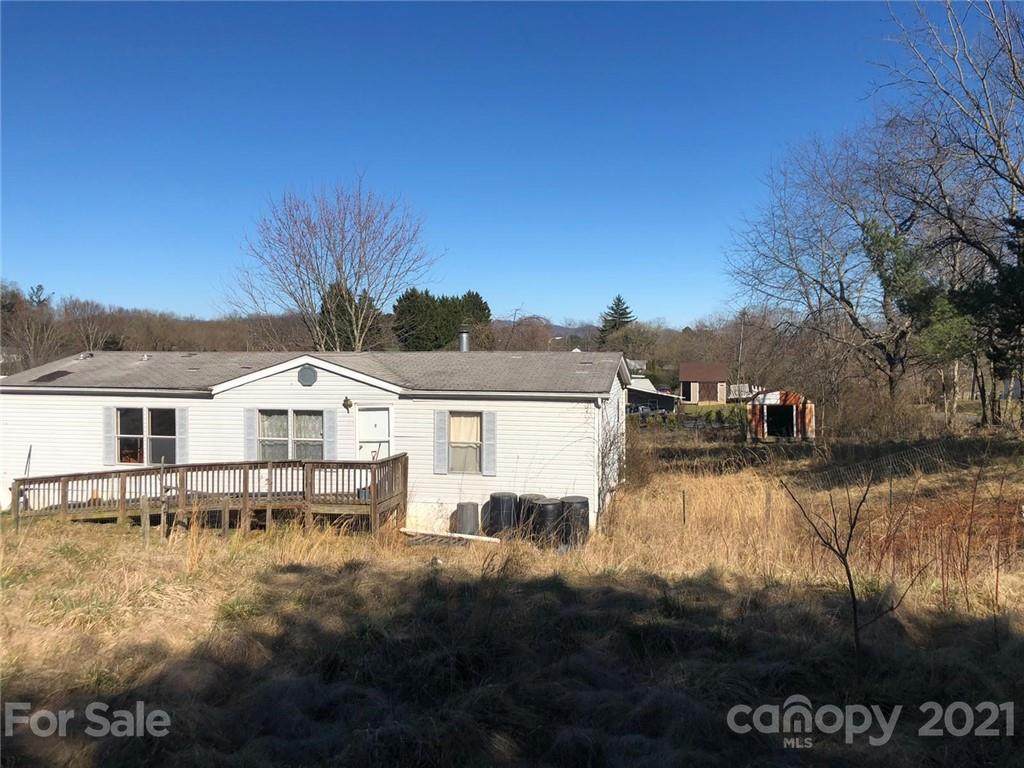 109 Maplewood Drive - Photo 1