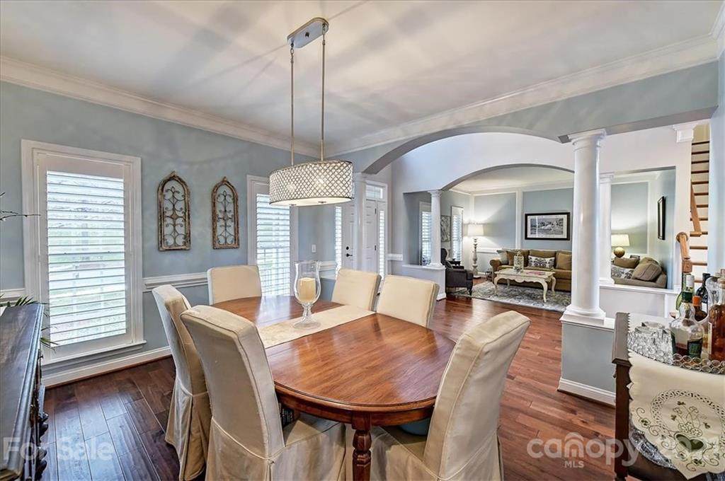 10020 Linksland Drive - Photo 1