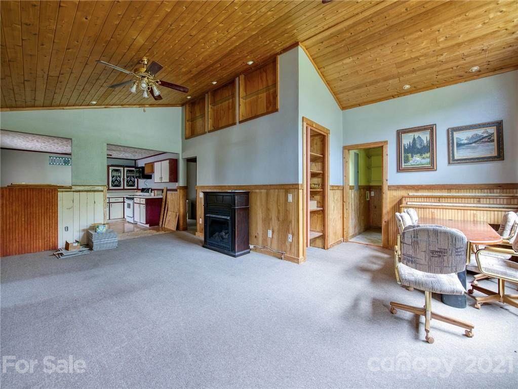 820 Mauney Cove Road - Photo 1