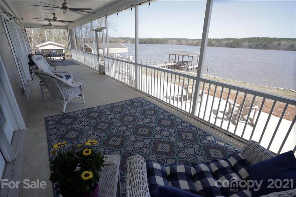 243 Waters Edge Drive - Photo 1