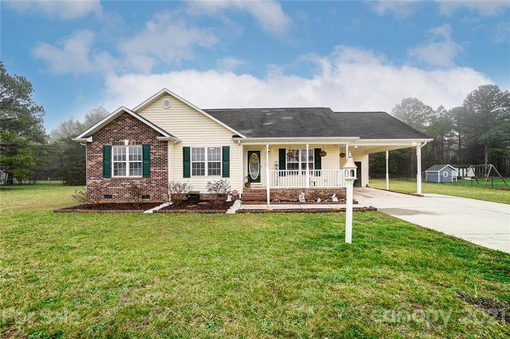 9016 Davis Creek Court - Photo 1