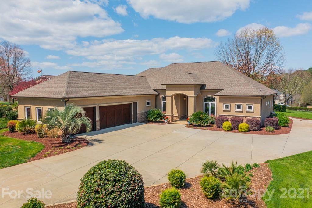 114 Hughes Lane - Photo 1