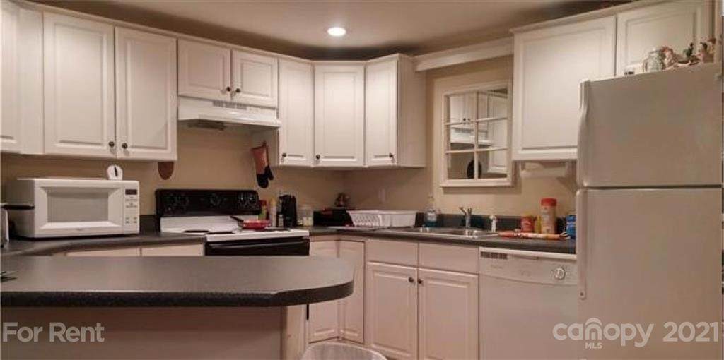 385 James Street - Photo 1