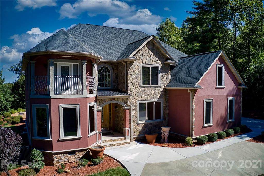 112 Michaels Gap Lane - Photo 1