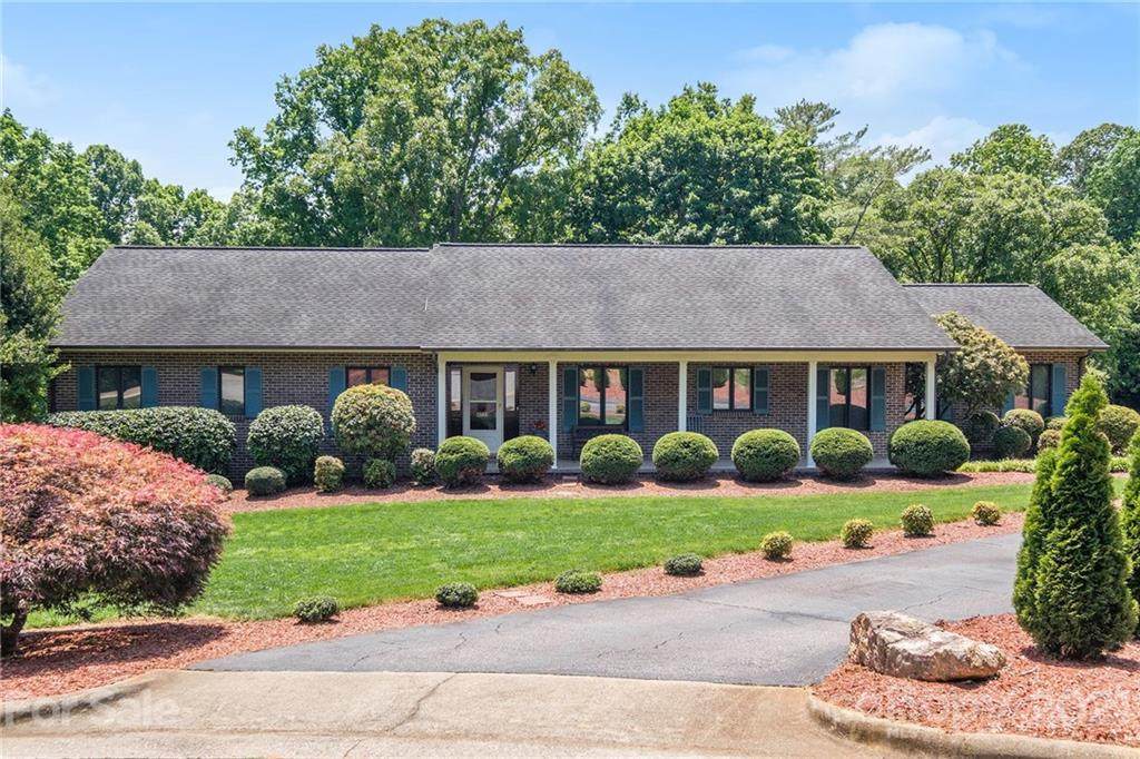 4721 Fairway Court - Photo 1