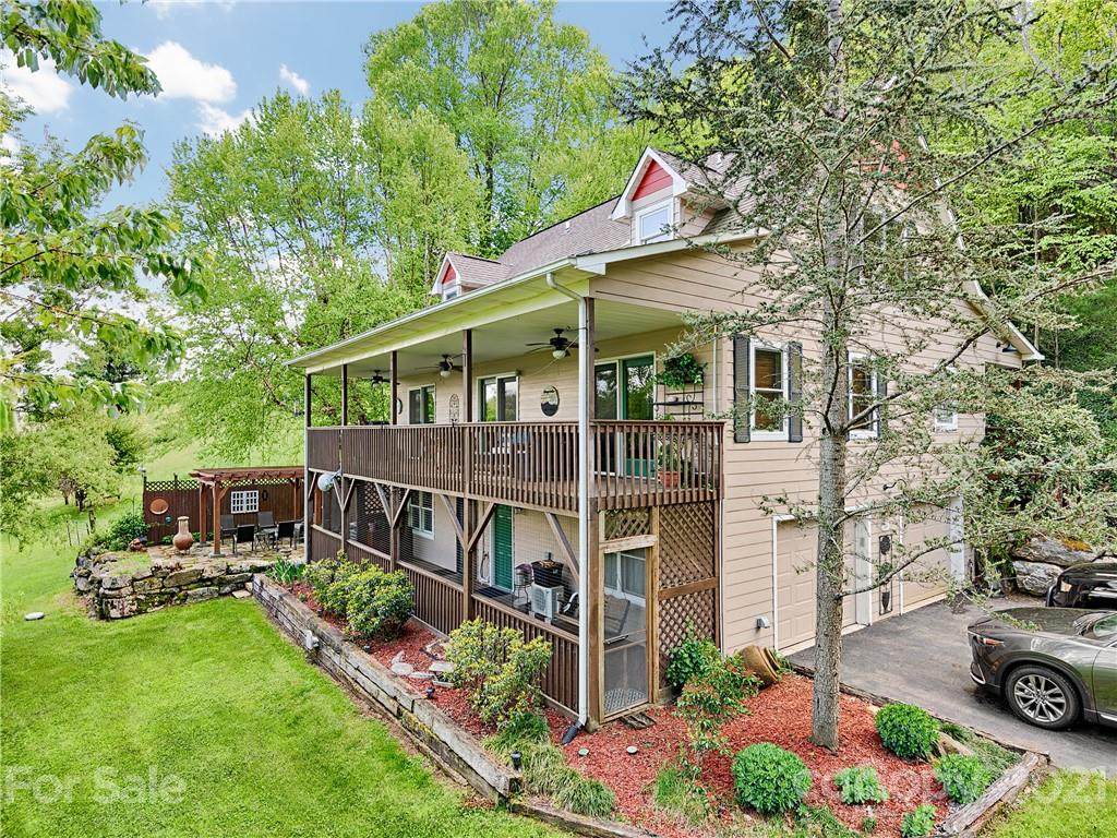 540 Coyote Hollow Road - Photo 1