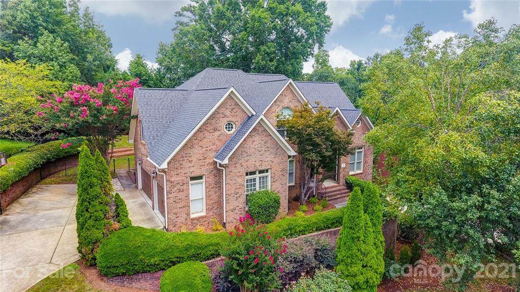 7205 Watersreach Lane - Photo 1