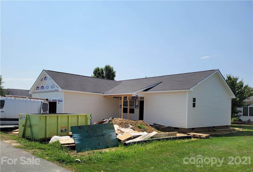 214 Beechnut Drive - Photo 1