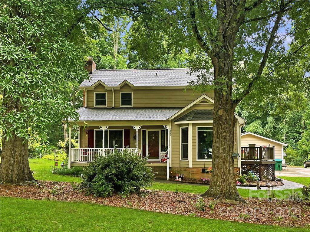 5400 Country Woods Drive - Photo 1