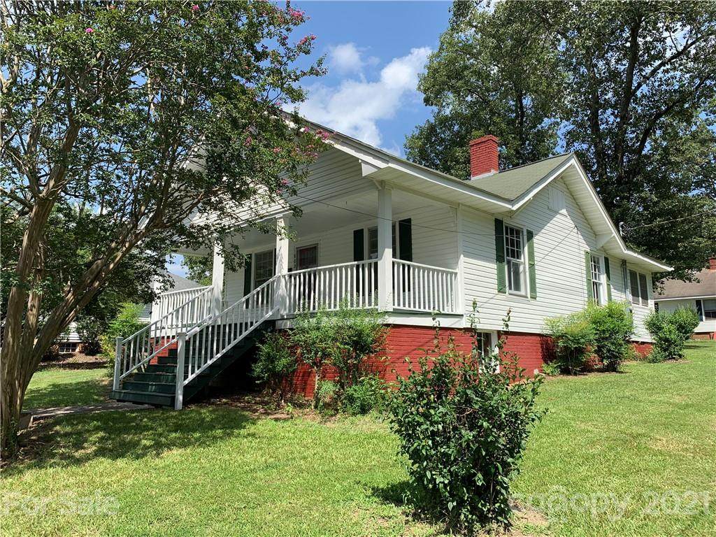 802 4th Street - Photo 1