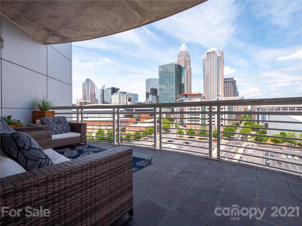 505 6th Street - Photo 1