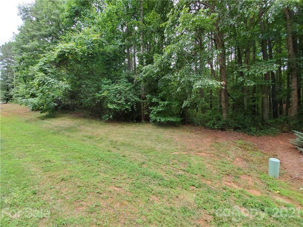 4675 River Hills Drive - Photo 1