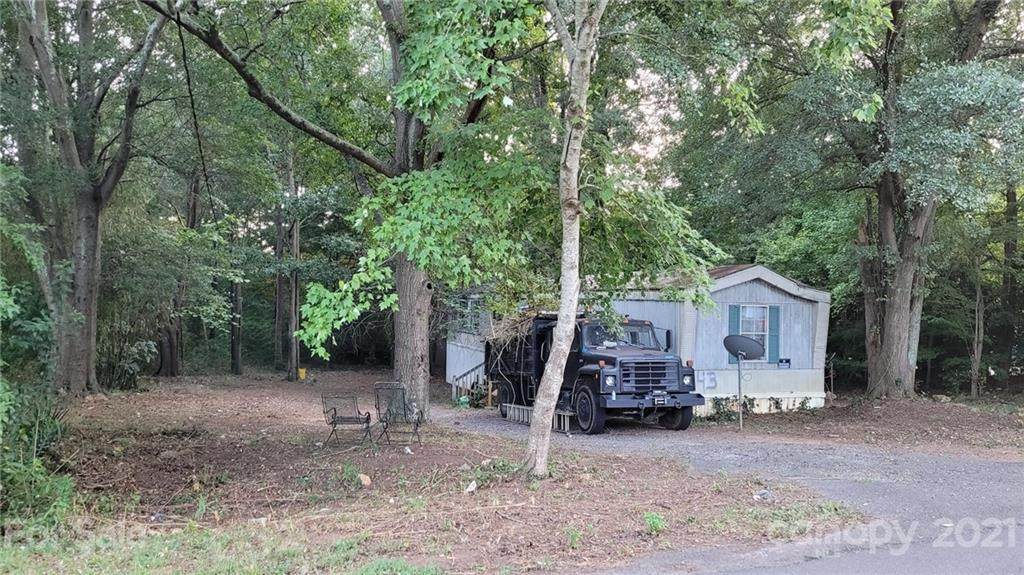 843 Archie Street - Photo 1