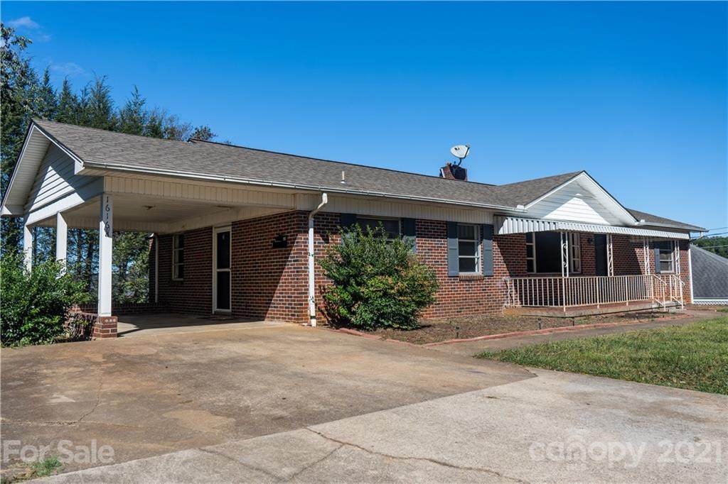 1616 1st Avenue Place - Photo 1