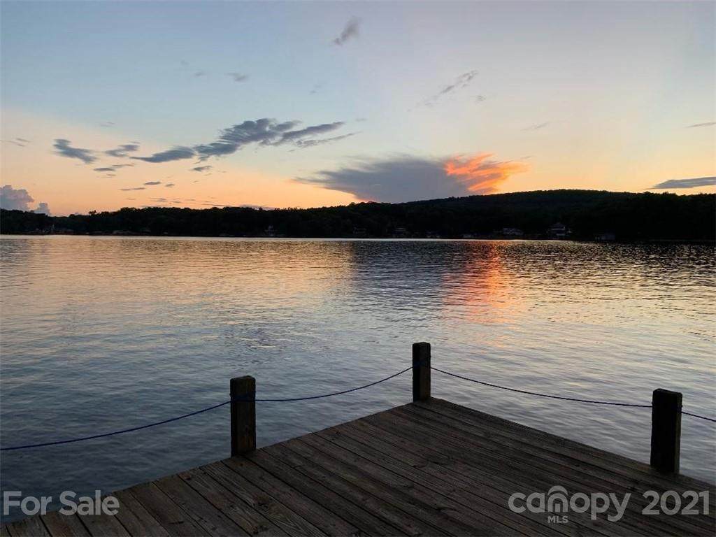 366 Fairfield Court - Photo 1