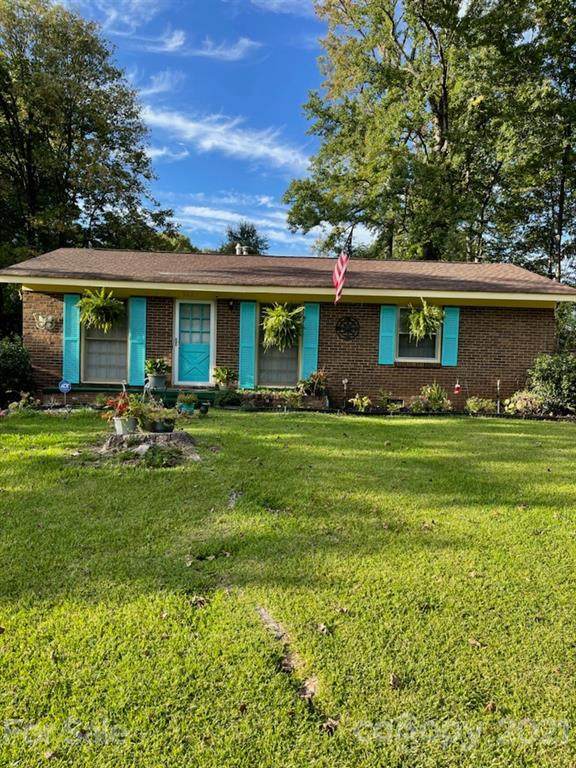 927 Carrington Drive - Photo 1