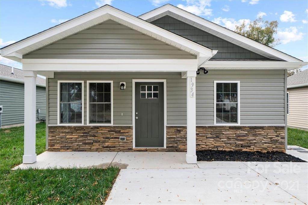 1934 11th Avenue - Photo 1
