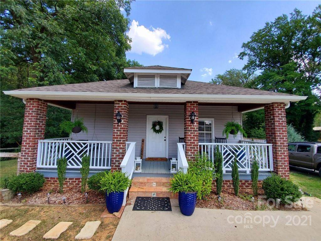 935 Little Rock Road - Photo 1