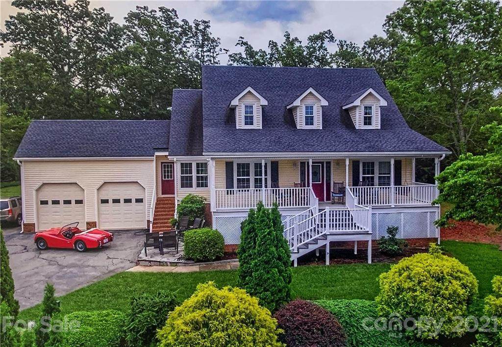 341 Woodland Drive - Photo 1