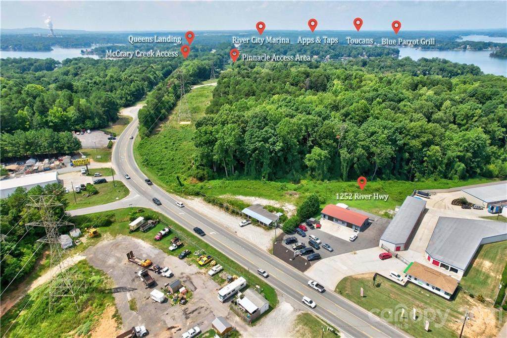 1252 River Highway - Photo 1