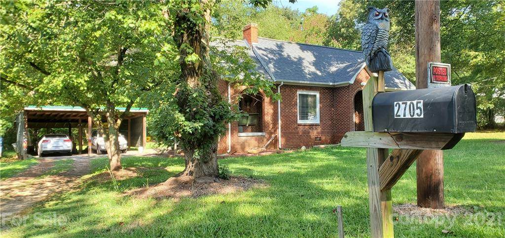 2705 Vale Avenue - Photo 1