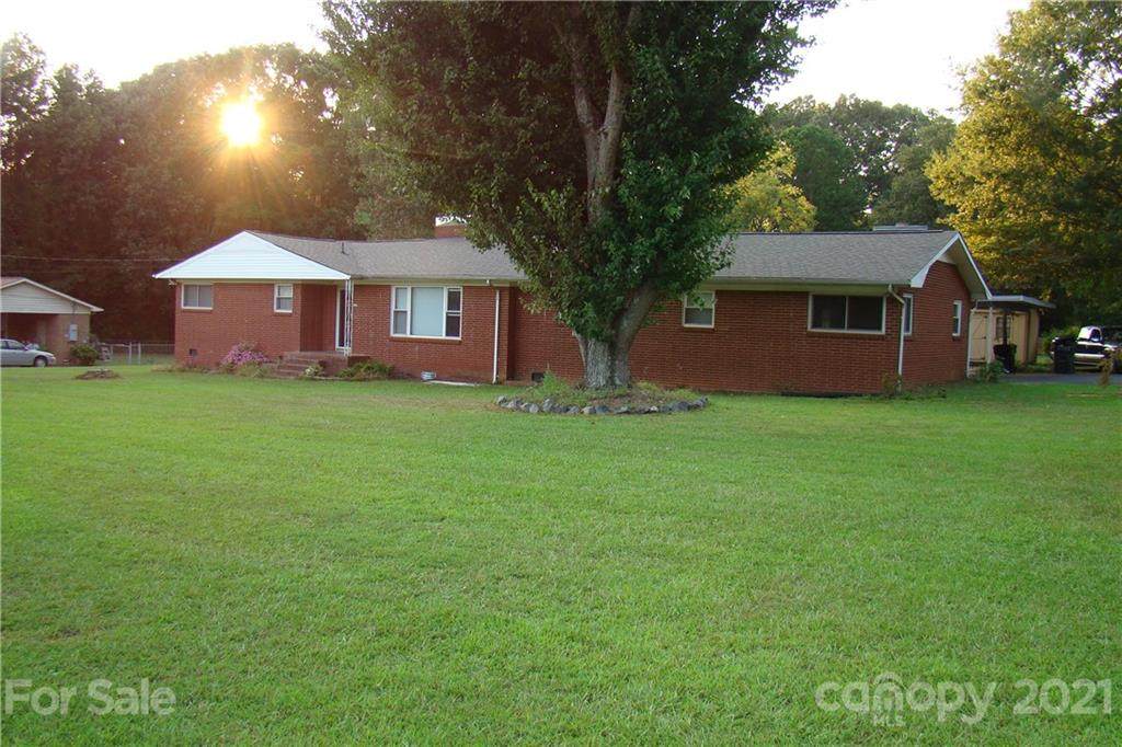 2525 Arnold Drive - Photo 1
