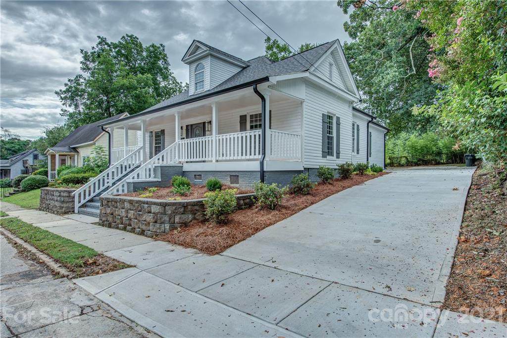 311 3rd Avenue - Photo 1