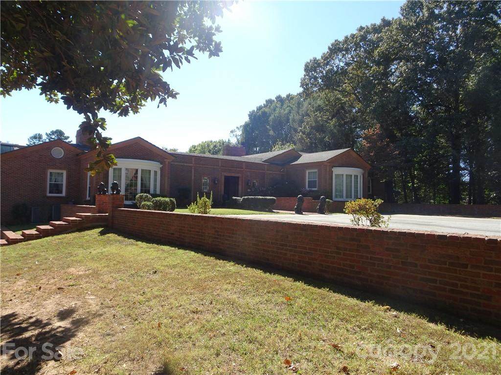 140 Blake Lane - Photo 1