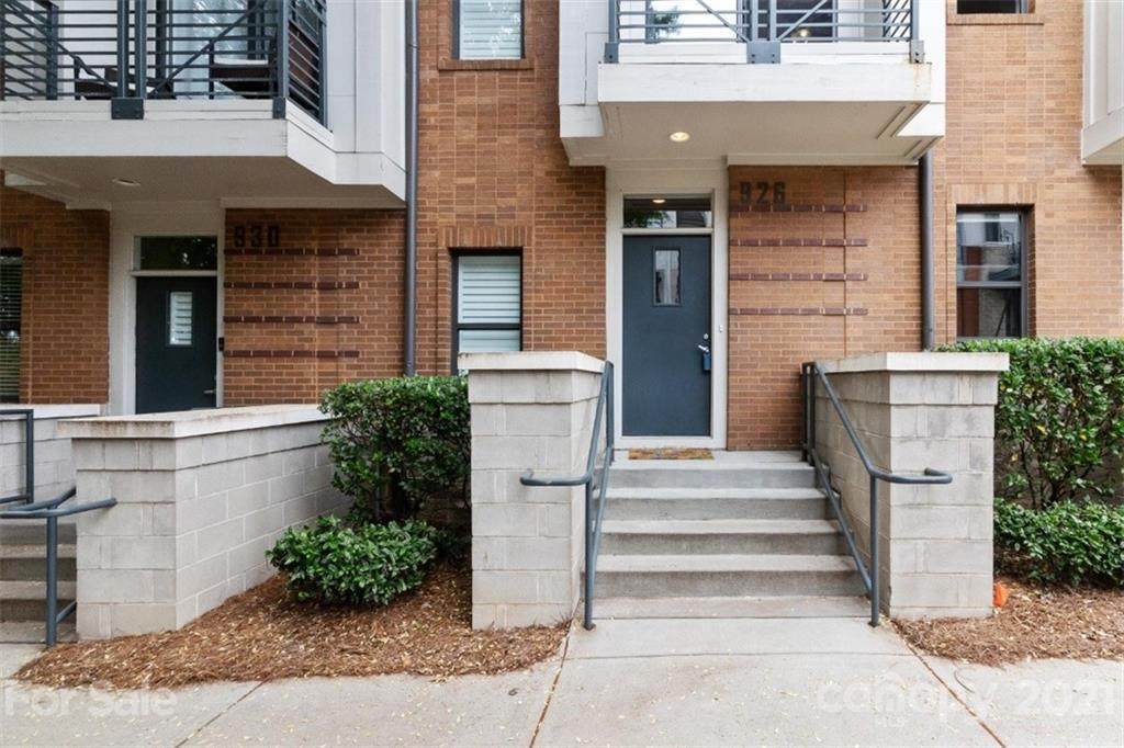 926 8th Street - Photo 1
