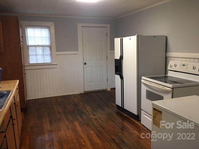 211 G Street - Photo 1