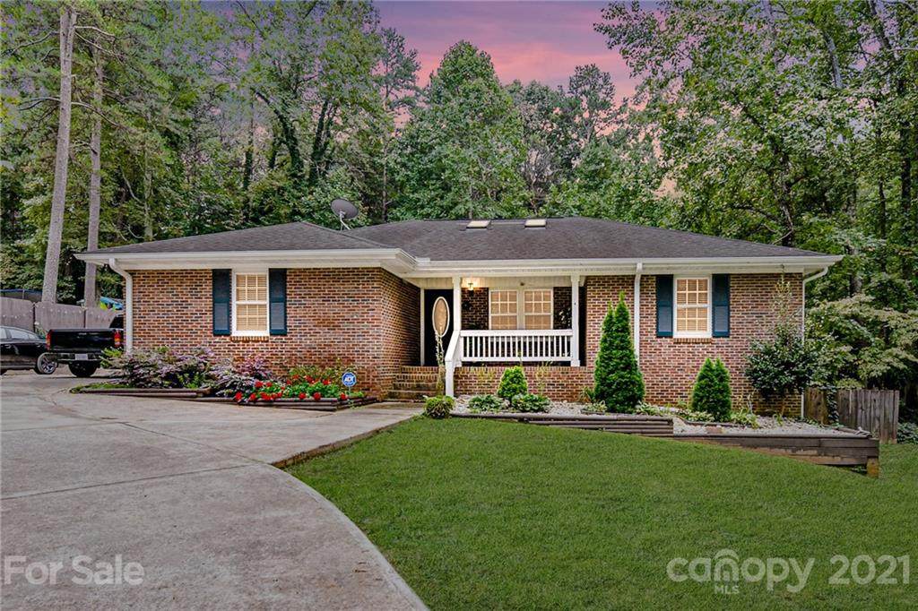 7215 Linda Lake Drive - Photo 1