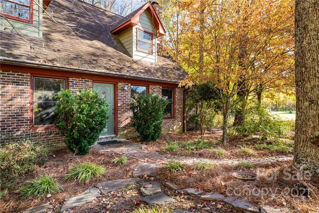 169 Primrose Lane - Photo 1