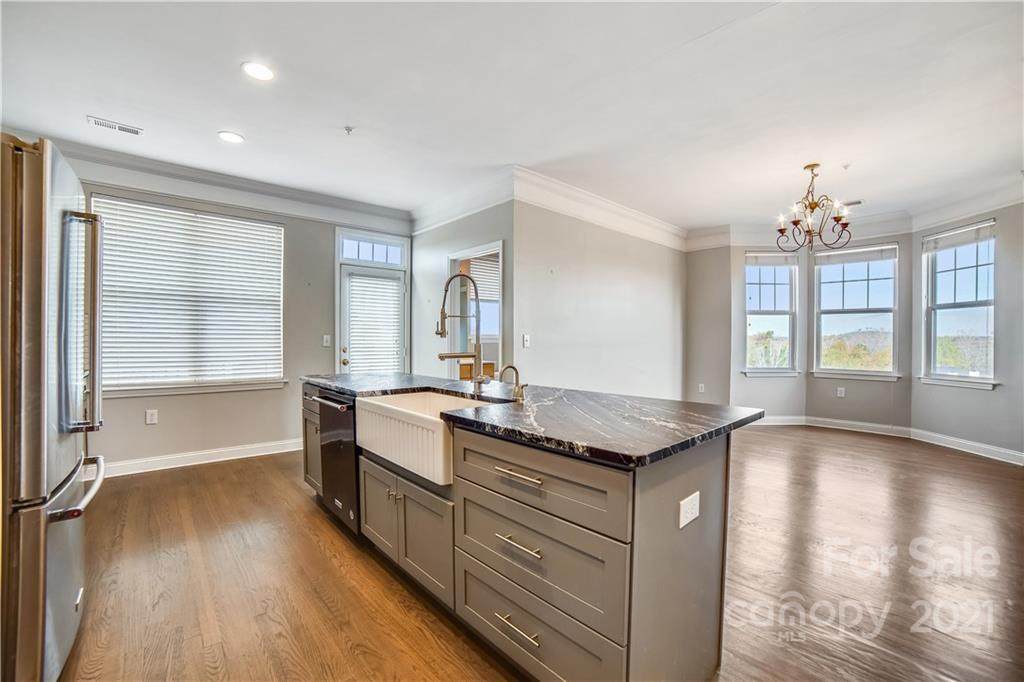11007 Kingston Place Drive - Photo 1