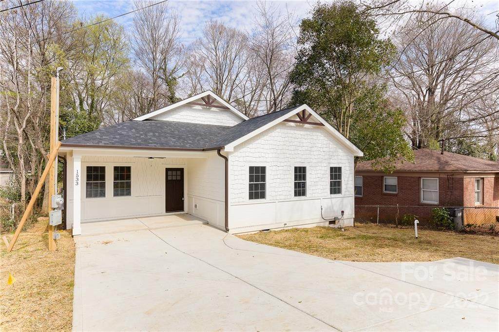 1533 Newcastle Street - Photo 1