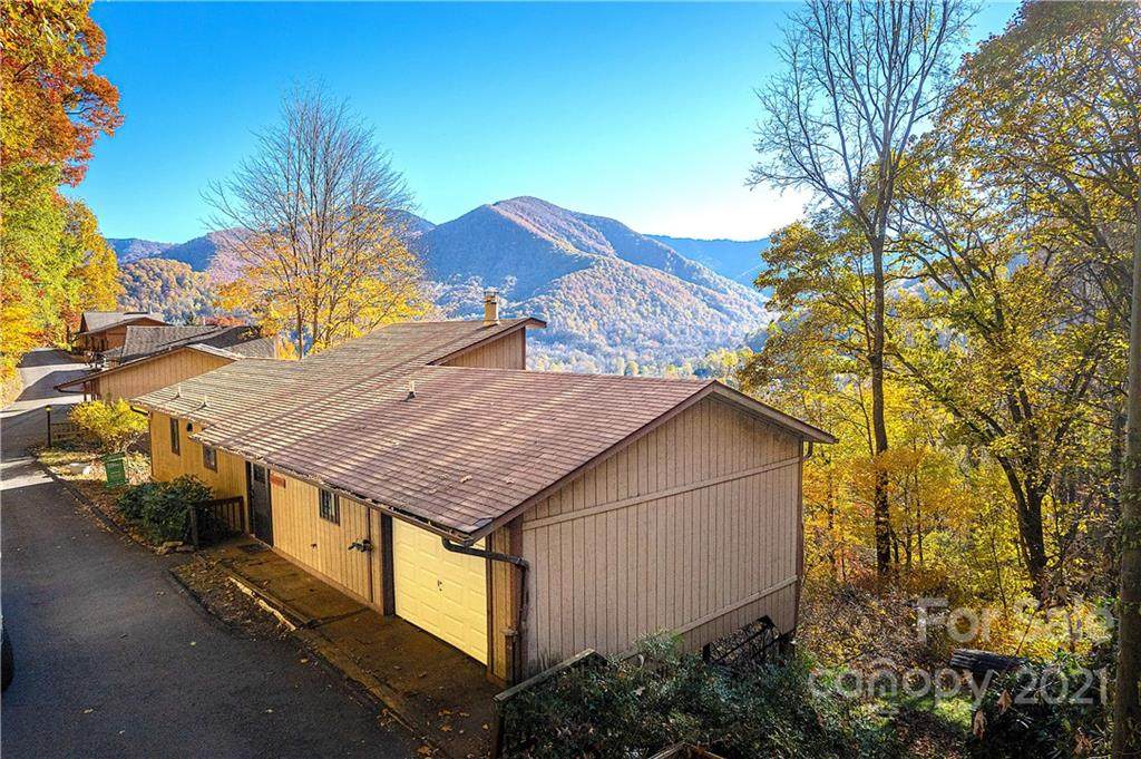 105 Mountain Breeze Drive - Photo 1