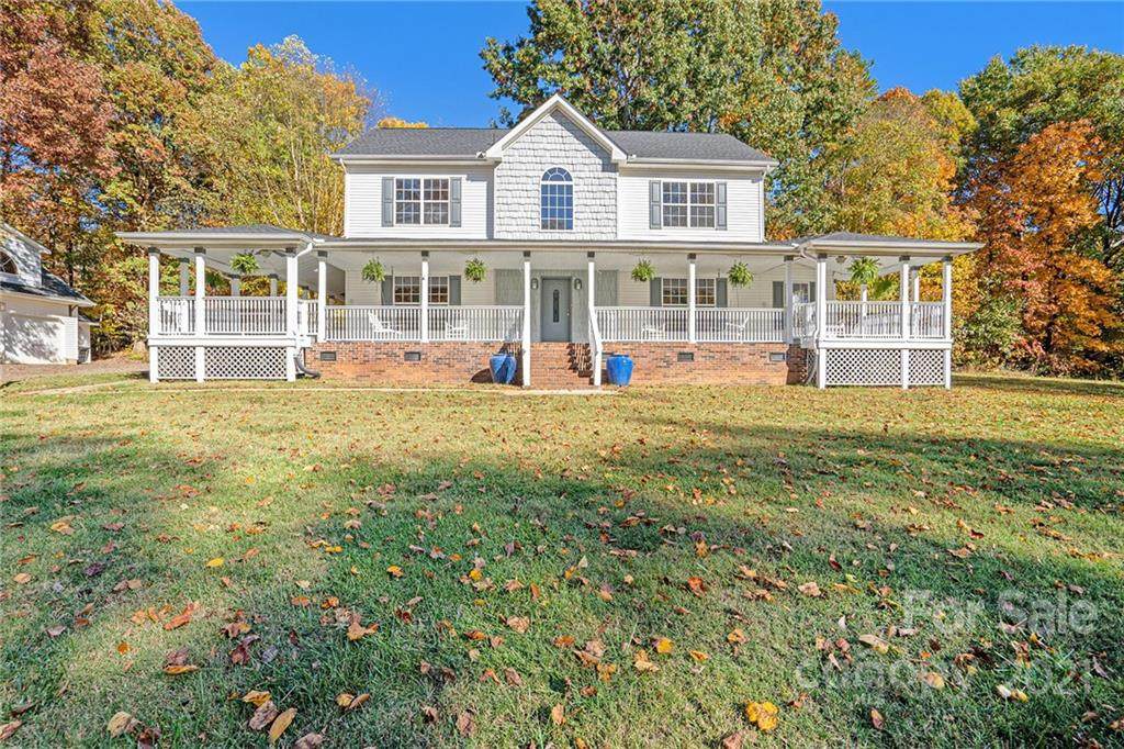 212 Whippoorwill Road - Photo 1