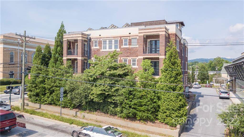 203 6th Avenue - Photo 1