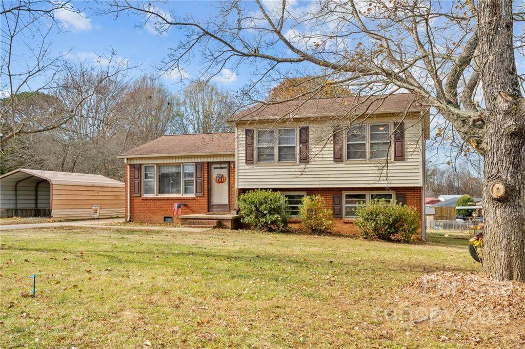 819 Mitchell Avenue - Photo 1