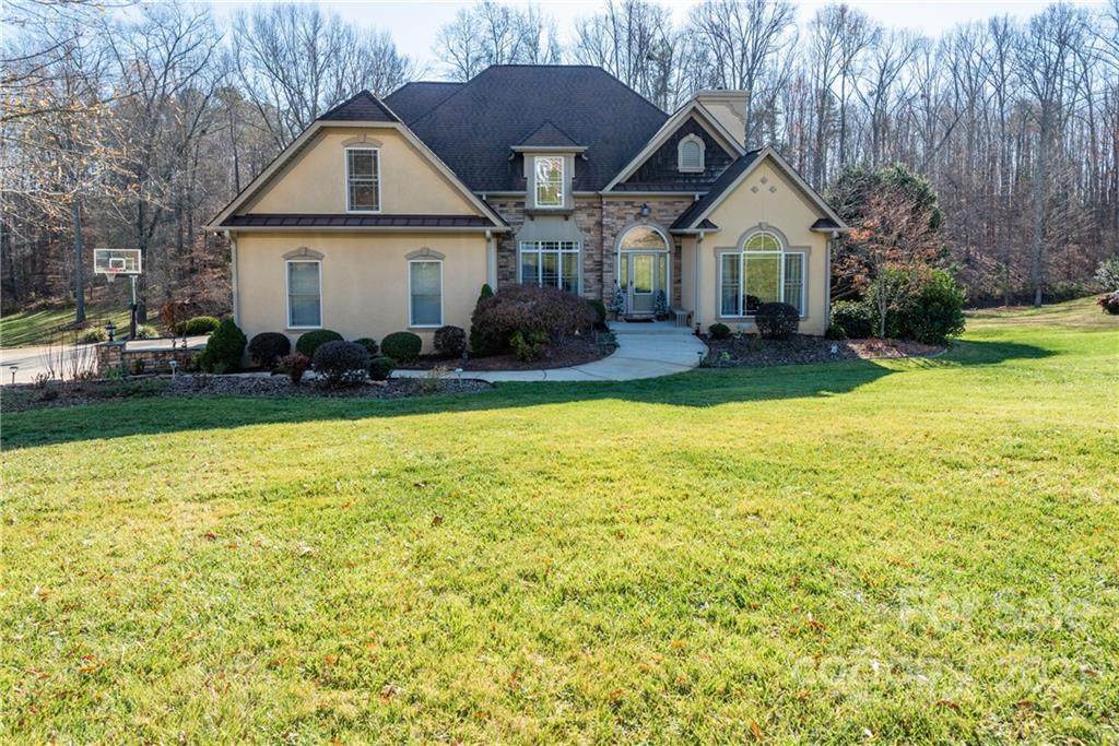 6013 Stonepath Lane - Photo 1