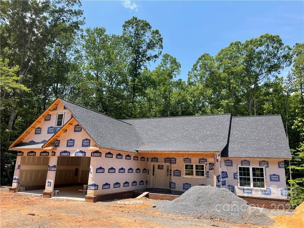 5024 Oconee Drive - Photo 1
