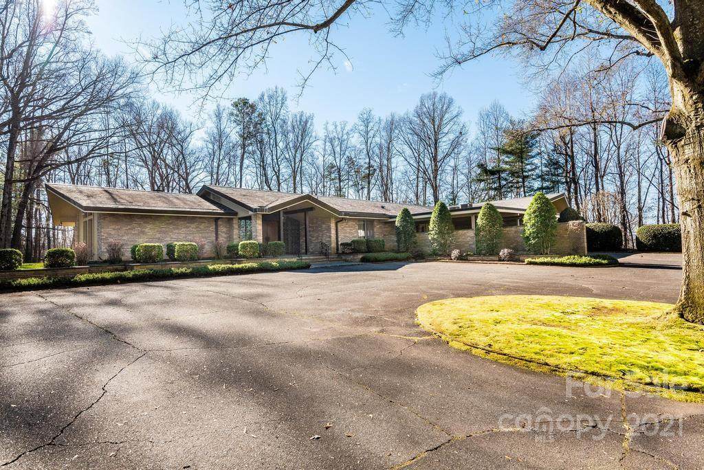 153 Hillhaven Place - Photo 1