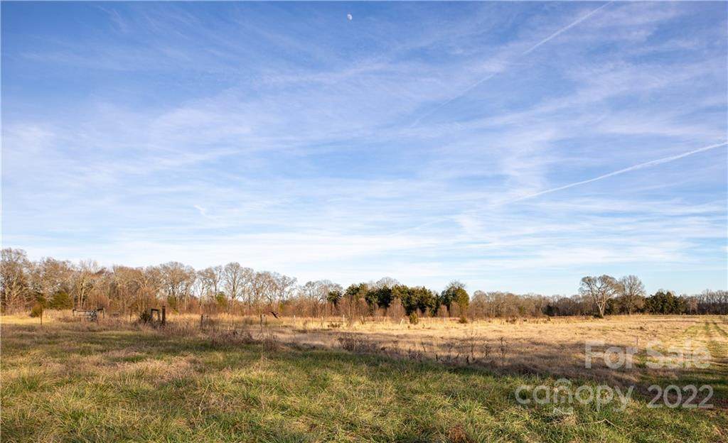 30 +/- AC Mockingbird Lane - Photo 1