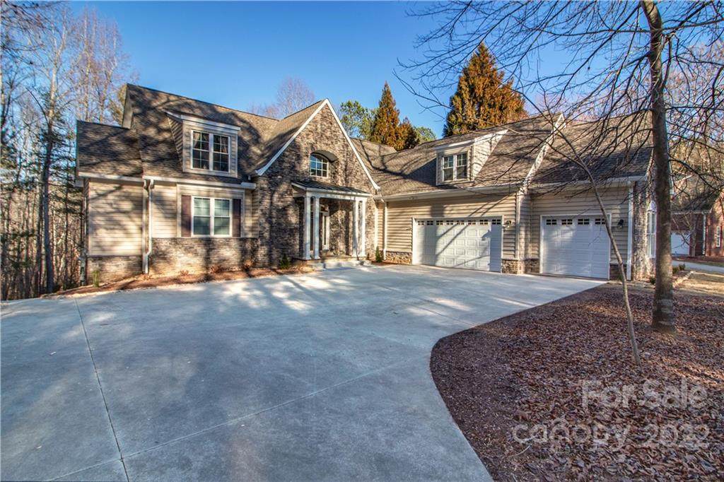 130 Maple View Drive - Photo 1
