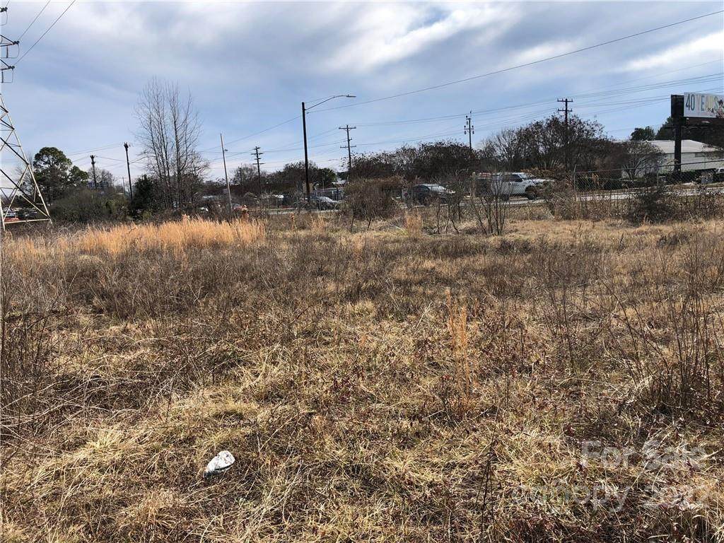 000 Brookshire Boulevard - Photo 1