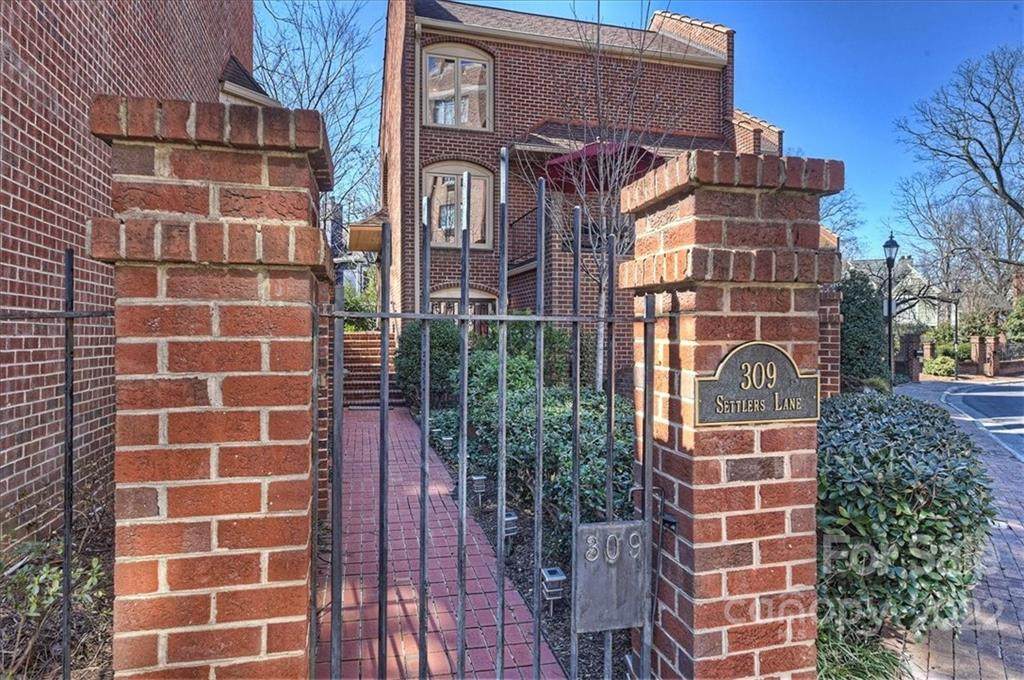 309 Settlers Lane - Photo 1
