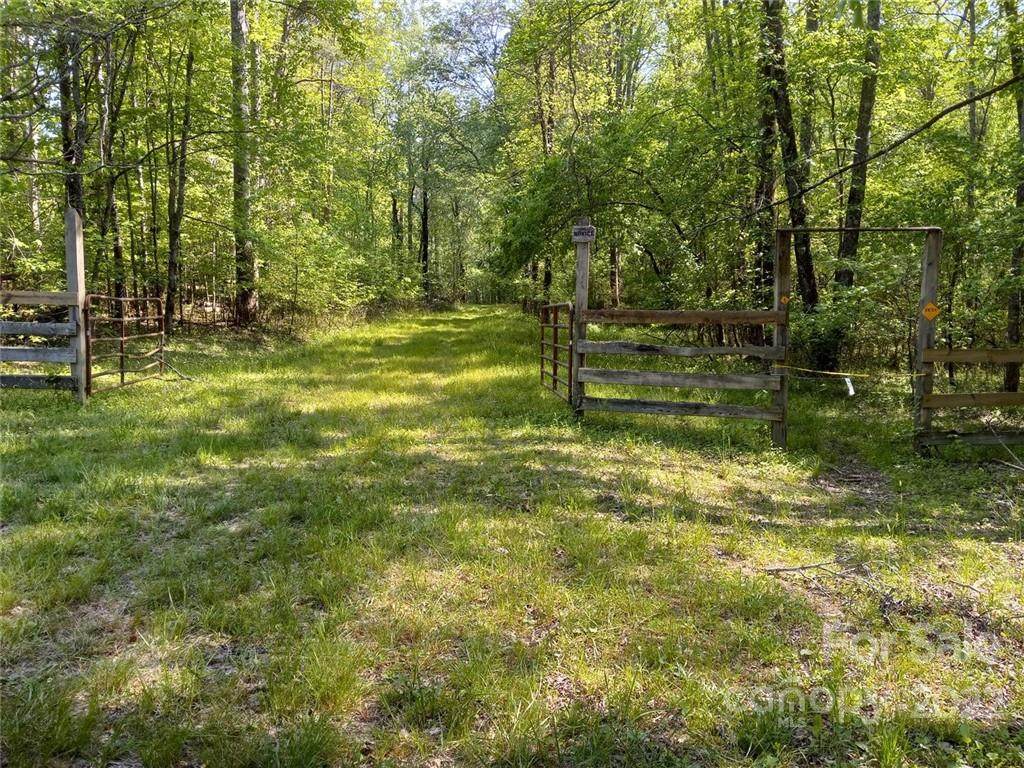 000 River Road - Photo 1